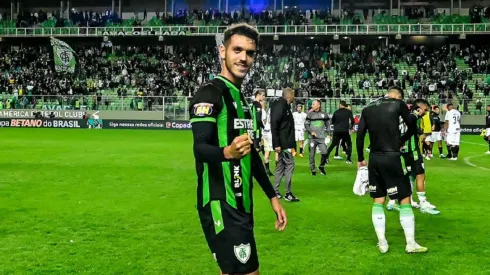 América MG recibe a Colo Colo en el estadio Raimundo Sampaio.