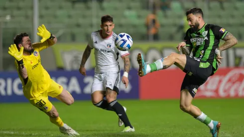 Jorge Valdivia liquida a Gustavo Quinteros tras el fracaso de Colo Colo.