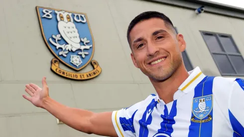 La especial bienvenida a Delgado en el Sheffield Wednesday.