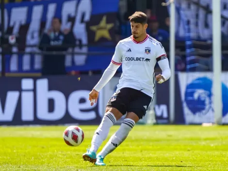 De Los Santos es un hincha más y apoya a Colo Colo en Chillán