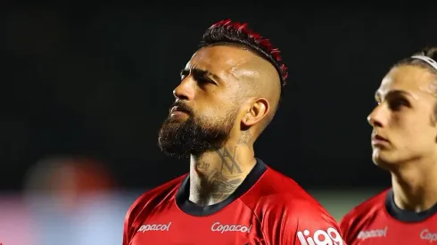 La considerable baja de Arturo Vidal en valor de mercado.