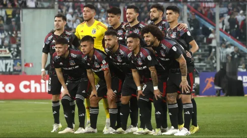 Colo Colo y su formación para esta tarde. Crédito: Photosport