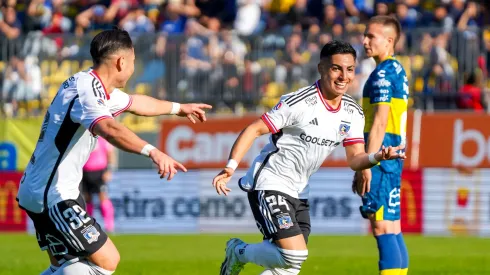 Tabla: Colo Colo escala para meterle presión a Cobresal.