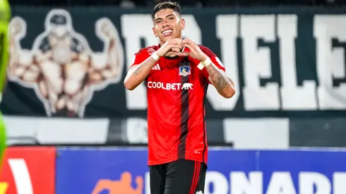 Carlos Palacios seguirá en Colo Colo durante el próximo año.