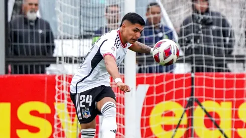 Esteban Pavez se refiere a la posible partida de Jordhy Thompson de Colo Colo.