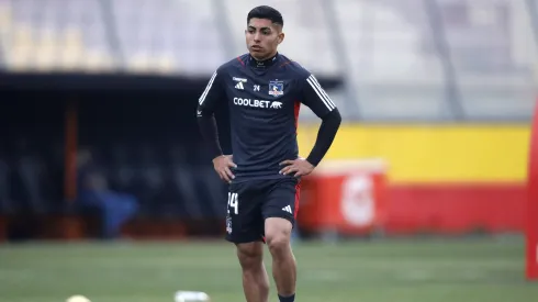 Toman decisión por continuidad Thompson en Colo Colo.