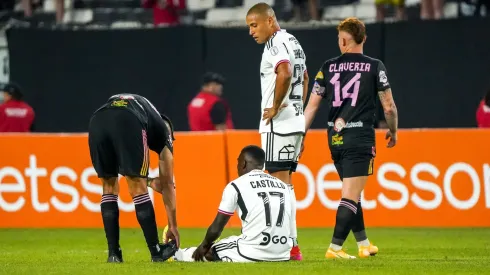 Pésimas noticias: Fabián Castillo sufre grave lesión en Colo Colo.