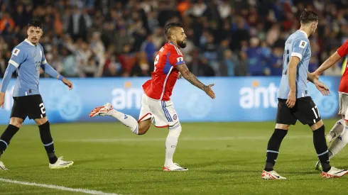 Arturo Vidal ante Uruguay. Crédito: La Roja.