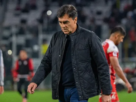 Histórico de Colo Colo carga y critica a Gustavo Quinteros