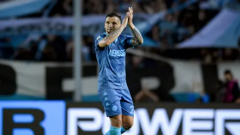 Ex Colo Colo: Emiliano Vecchio no la pasa bien en Argentina.