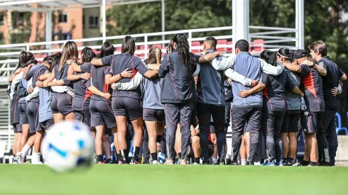 ¿Qué canal transmite en vivo a Colo Colo Femenino vs Corinthians?