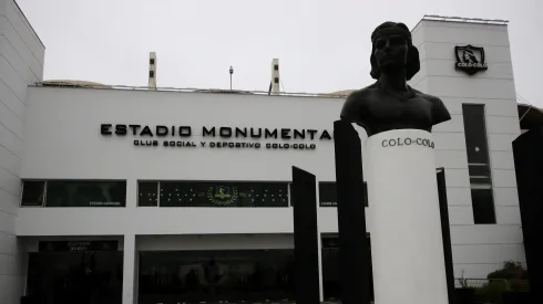 CSD Colo Colo golpea la mesa y envía carta al director de La Tercera.