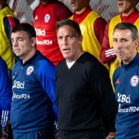 Marcelo Barticciotto va en ayuda de Eduardo Berizzo