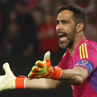 Jorge Valdivia clama por el regreso de Claudio Bravo a la Roja