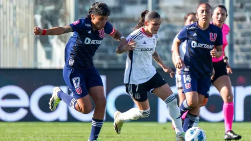 Colo Colo Femenino visita a la U en el Santa Laura.