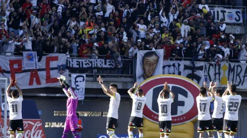 Hinchas de Colo Colo en La Florida. Crédito: Photosport
