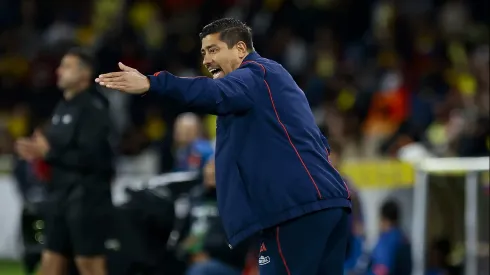 Pablo Milad pone plazo para encontrar un nuevo DT para la selección chilena.