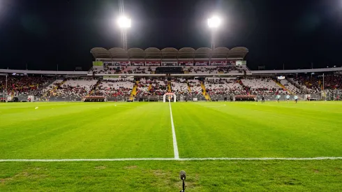 Colo Colo jugará con Unión Española en el Monumental.