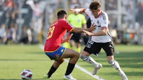 Balde de agua fría: Unión Española aprovecha un error defensivo de Colo Colo para marcar el 1 a 0.