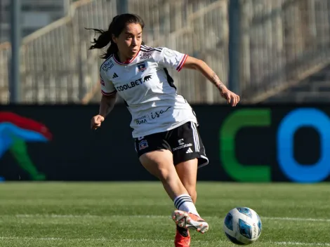 Yastin Jiménez es condecorada como ganadora a mejor volante