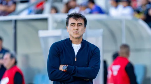 ¿Se va de Colo Colo? Gustavo Quinteros aparece en órbita de un grande de Argentina.