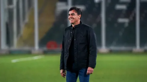 Gustavo Quinteros se sigue metiendo en la historia de Colo Colo.