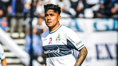 El delantero mostró sus ganas de poder jugar en Colo Colo.