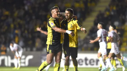 Revelan que Almirón entrega aprobación para el primer refuerzo.