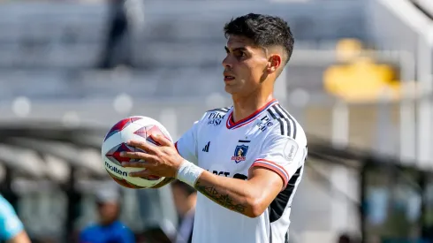 Erick Wiemberg no puede más de felicidad por seguir en Colo Colo.