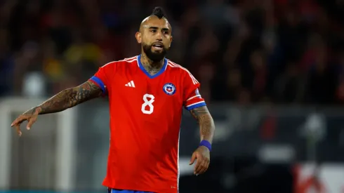 Maximiliano Falcón y Jorge Almirón comentan posible arribo de Arturo Vidal a Colo Colo.