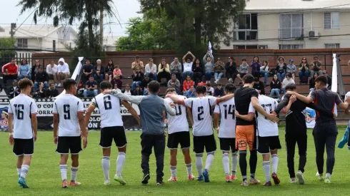 Colo Colo Fútbol Joven se enfrentará a Deportes Recoleta por la Copa Futuro.