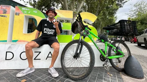 El hincha de Colo Colo que viajó a Mendoza y el estigma contra el que ha luchado.