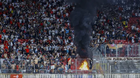 Tribunal sanciona a hinchas de Colo Colo por incidentes en Supercopa.