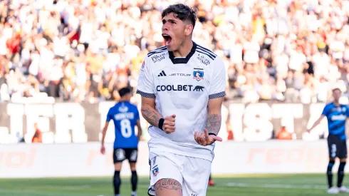 Carlos Palacios salió con molestias en el duelo ante Huachipato