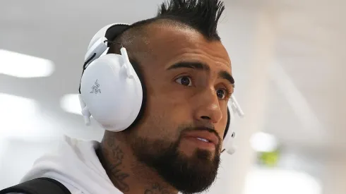Arturo Vidal acompañó al equipo en Paraguay