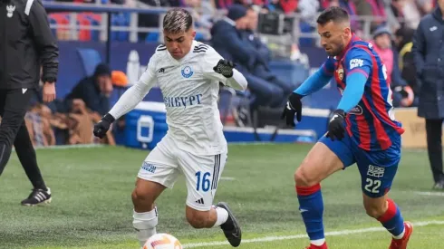 Ex Colo Colo: Jordhy Thompson vuelve a sumar minutos en Rusia.