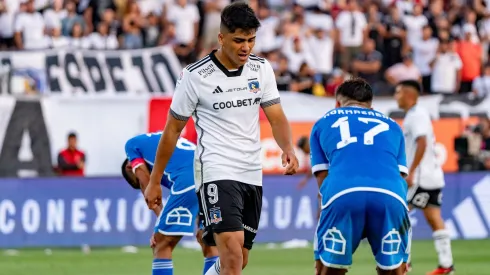 Carlos Caszely aseguró que Colo Colo debe jugar con un 9, pero le pegó a Damián Pizarro.