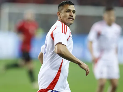 Alexis aplaude de pie a sus compañeros de La Roja: "Eso hacía falta"