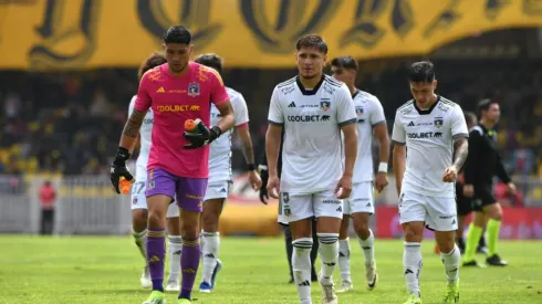 Hinchas de Colo Colo reciben portazo desde Chillán.