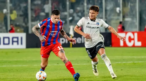 Leonardo Gil aplaude el rendimiento de Colo Colo ante Cerro Porteño.