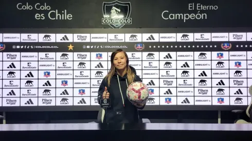 Yanara Aedo se lleva el balón tras su notable triplete