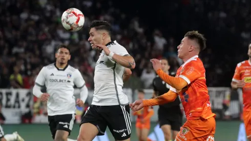 Óscar Opazo sale lesionado ante Cobreloa y enciende las alarmas en Colo Colo.