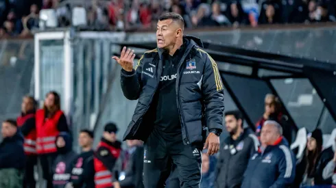 En Colo Colo le pusieron tarea a Jorge Almirón.