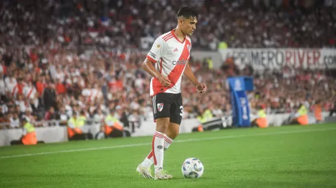 Atención Colo Colo: Solari renueva su contrato con River por par de años.