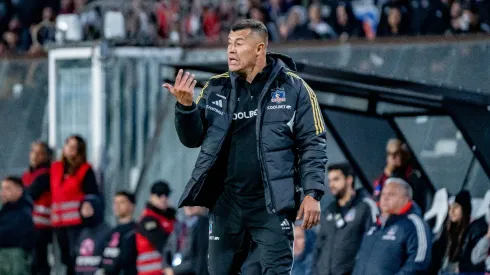 Jorge Almirón debe tomar importante decisión en Colo Colo.