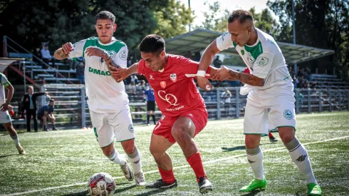 Colegio Quillón saca ventaja para enfrentarse a Colo Colo.