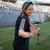 Tatiele Silveira anuncia conversaciones para continuar como la DT de Colo Colo Femenino