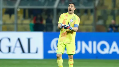 ¿Y Colo Colo? Develan el futuro deportivo de Claudio Bravo.