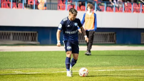 Jordhy Thompson vive días claves en el fútbol ruso.