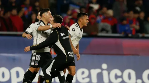 Colo Colo se clasifica en los Octavos de Final de Copa Libertadores 2024.